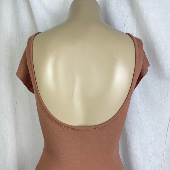 Forever 21 Low Scoop Back Short Sleeve Bodysuit Dusty Pink Brown Mauve NWOT XS - Picture 6 of 16